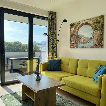 Luxury City Retreat With Terrace Кошице Екстериор снимка