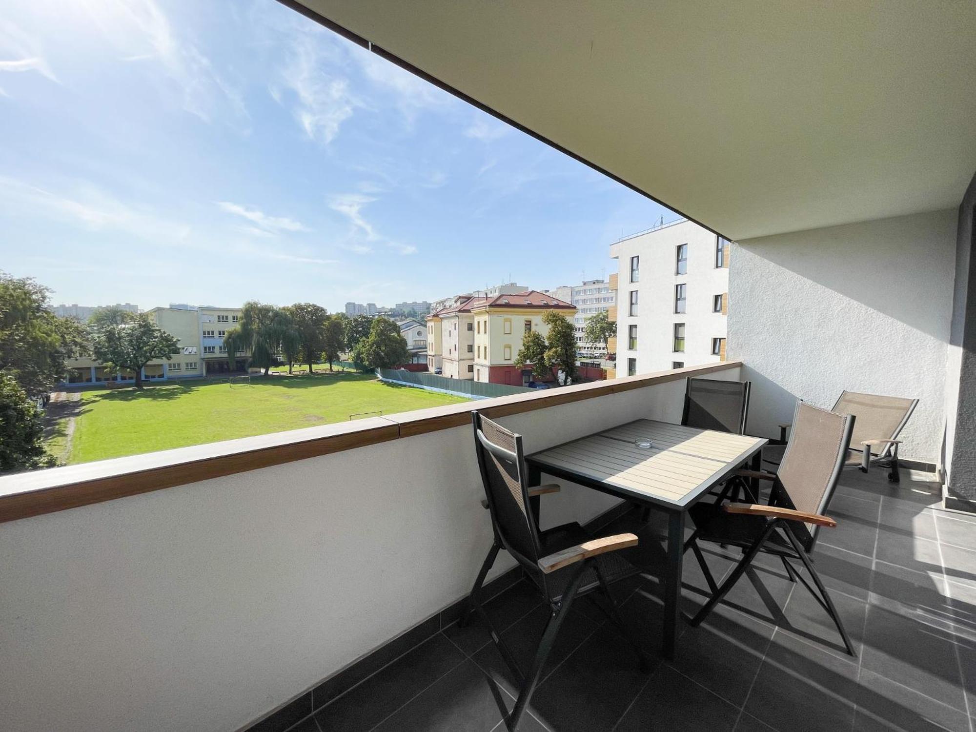 Luxury City Retreat With Terrace Кошице Екстериор снимка